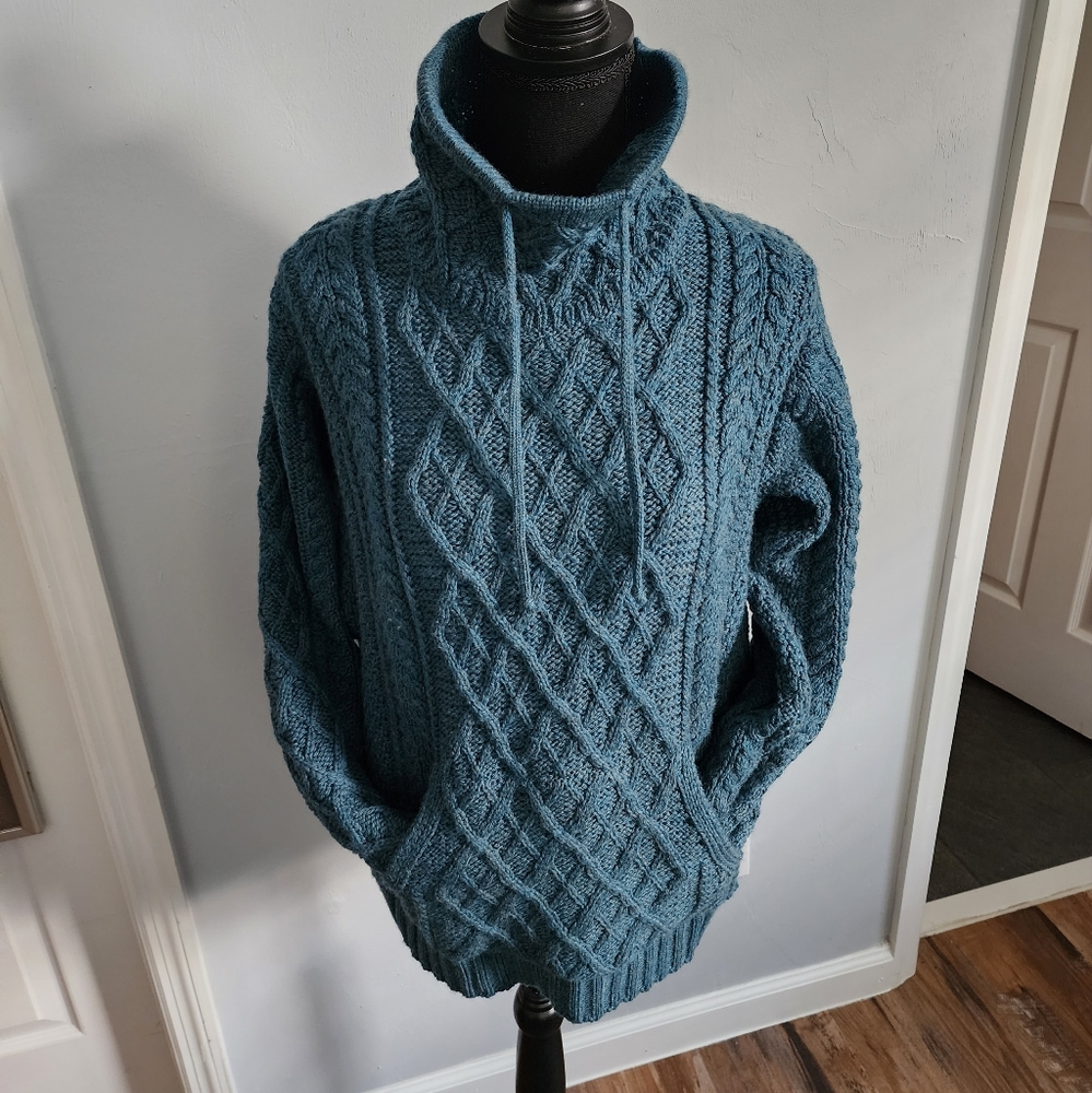 Aran Sweater Market Super Soft Drawstring Sweater with Pouch Pocket